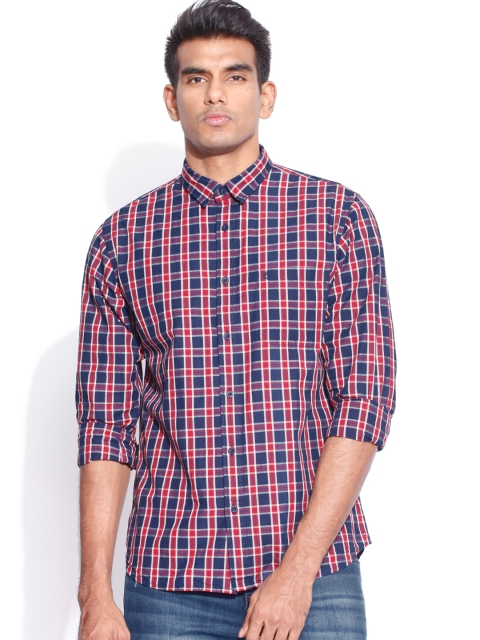 

IZOD Red & Navy Checked Slim Fit Casual Shirt