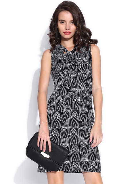 

Tokyo Talkies Black & Off-White Printed Tailored Dress