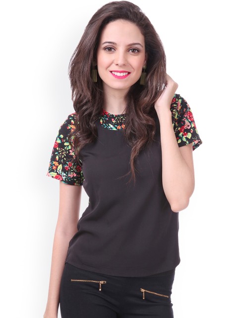 

SASSAFRAS Black Printed Top