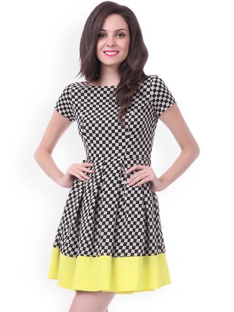 

SASSAFRAS Black & White Checked Fit & Flare Dress