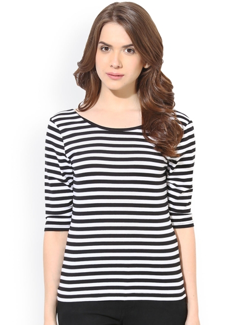 

Harpa Black & White Striped Top