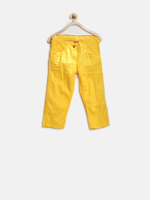 

T&S Girls Yellow Regular Fit Solid 3/4th Capris