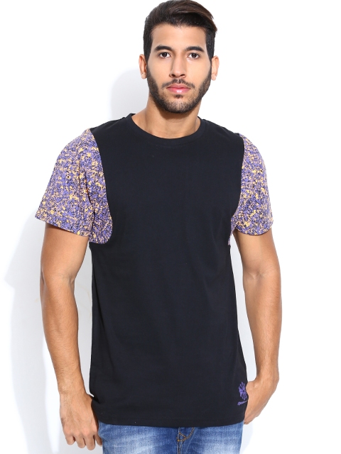 

Reebok Classic Black 90 Confetti Printed T-shirt
