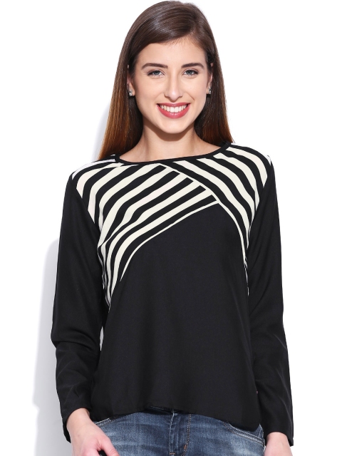 

United Colors of Benetton Black Striped Top