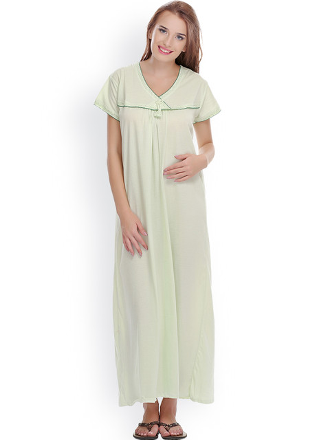 

Clovia Green Printed Nightgown NS0398P11
