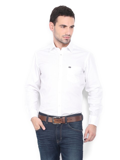 

Arrow Sport Men White Manhattan Slim Smart-Casual Shirt