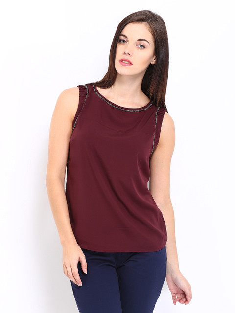 

Arrow Woman Burgundy Formal Top