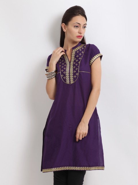 

Aurelia Women Purple Zari Embroidered Kurta