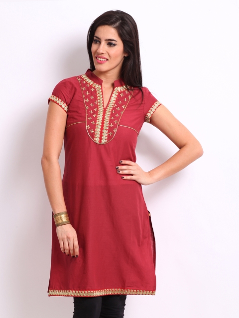 

Aurelia Women Red Zari Embroidered Kurta
