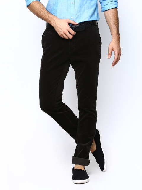 

Blackberrys Men Brown Sharp Fit Corduroy Trousers