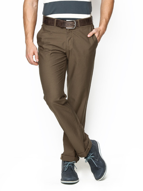 

Blackberrys Men Brown Sharp Fit Trousers