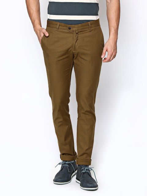 

Blackberrys Men Brown Sharp Fit Trousers