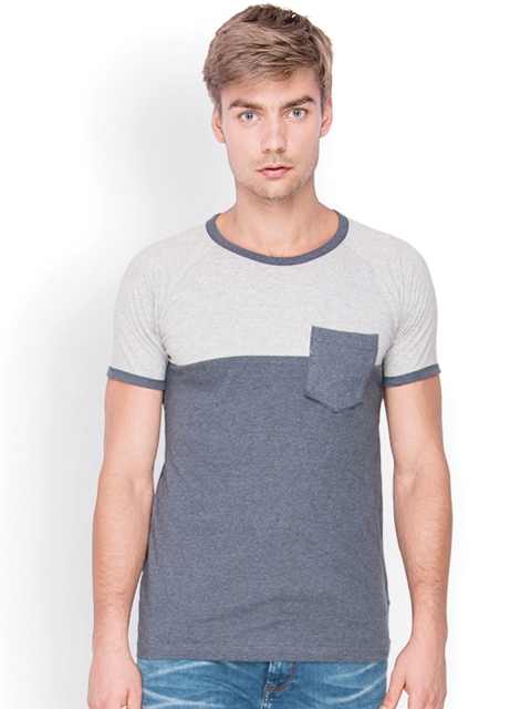 

Campus Sutra Men Grey Melange and Blue T-shirt