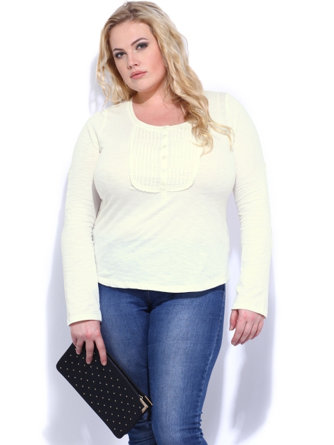 

Curvy Off-White Top