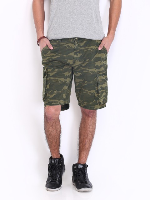 

Ed Hardy Men Green Camouflage Printed Shorts