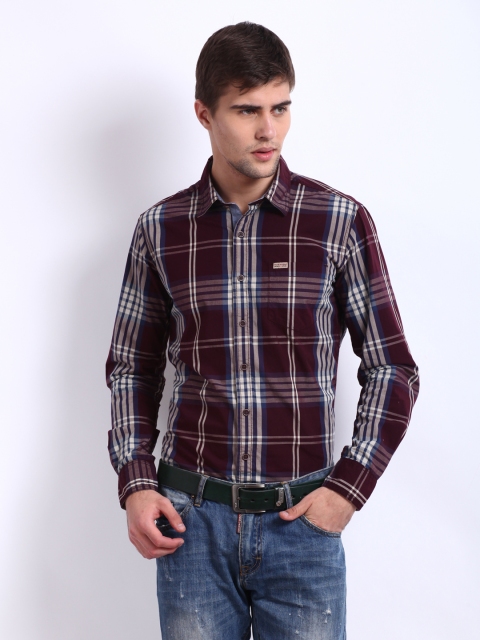 

Flying Machine Men Burgundy & Off-White Checked Premium Fit Casual Shirt