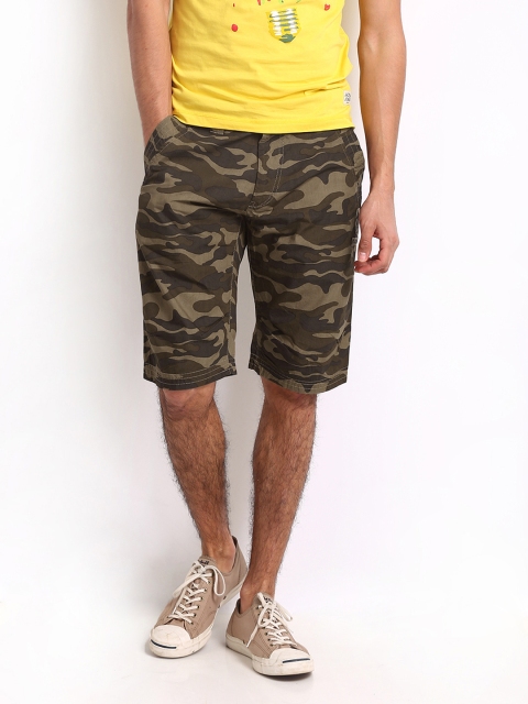 

Flying Machine Men Beige & Charcoal Grey Camouflage Print Shorts