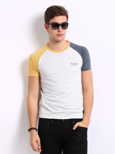 

Flying Machine Men Grey Melange T-shirt