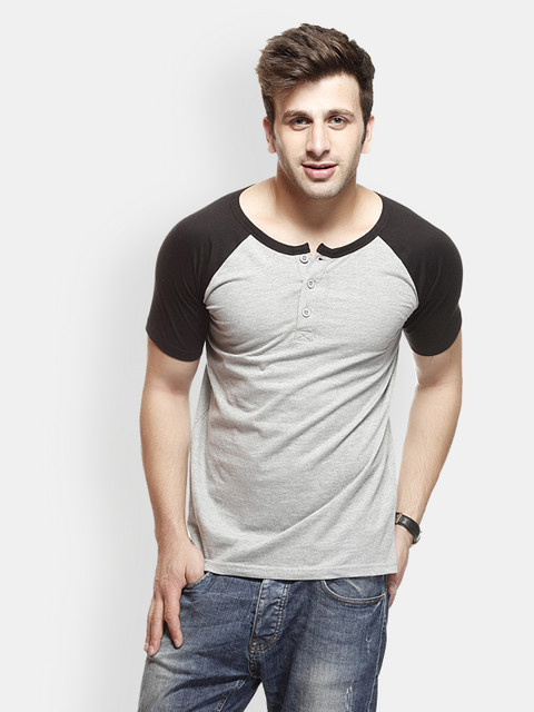 

Gritstones Men Grey & Black T-shirt