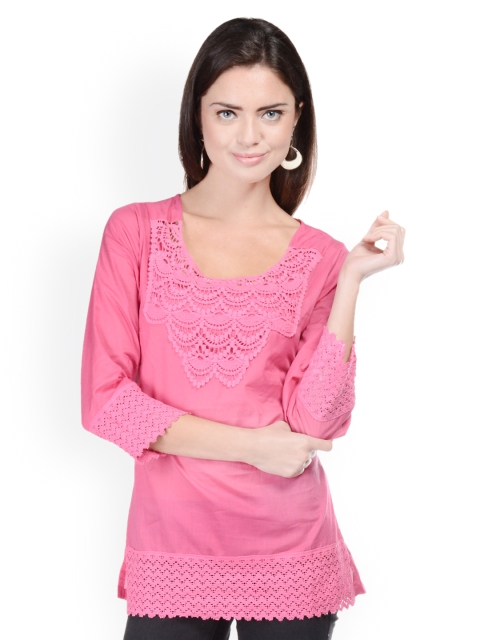 

Hapuka Women Magenta Top