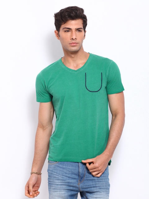 

Jack Jones Men Green Printed Pure Cotton T-shirt