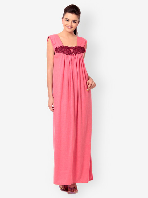 

Klamotten Peach Coloured Maxi Nightdress