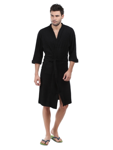 

Red Rose Men Black Bath Robe