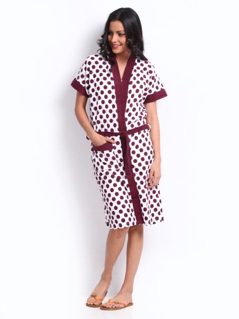

Red Rose Women White & Burgundy Polka Dot Print Bath Robe