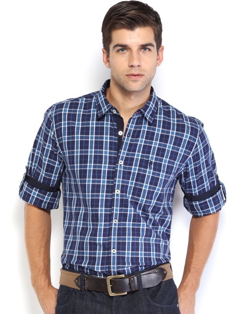 

Roadster Men Blue & White Checked Shelby Slim Fit Casual Shirt