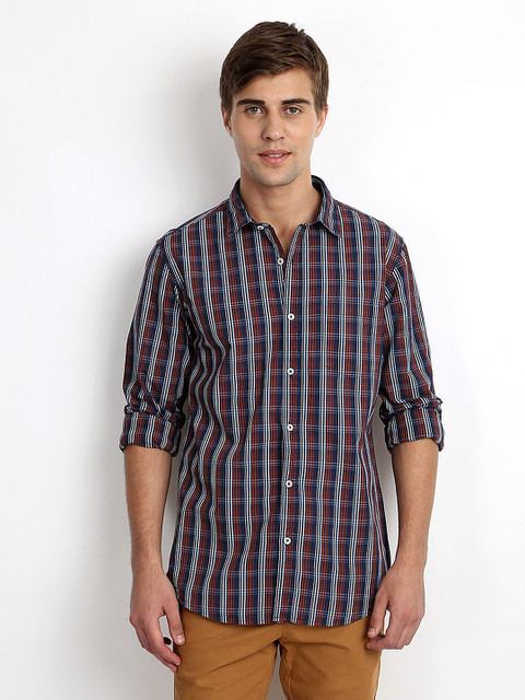 

Ruggers Men Navy & Red Checked Casual Shirt, Navy blue