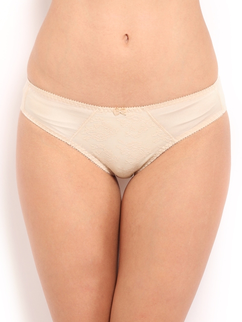 

Triumph Women Nude-Coloured Doreen Hikini Briefs 755I847