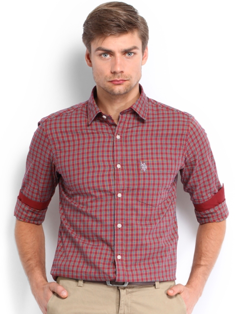 

U.S. Polo Assn. Men Maroon & Blue Checked Tailored Fit Casual Shirt