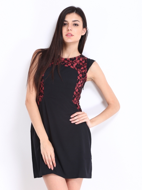 

Vero Moda Black & Pink Tailored Formal Dress