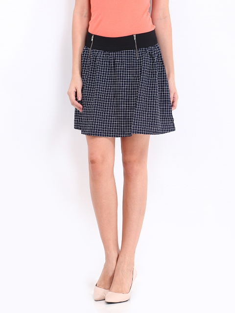 

Vero Moda Navy & White Checked Flared Skirt, Navy blue