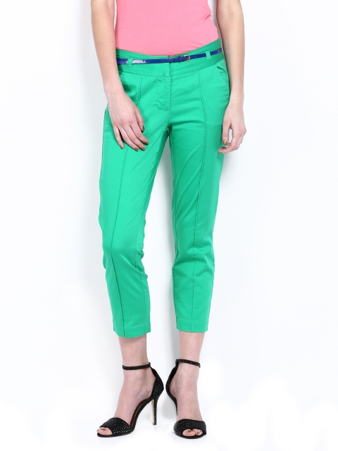 

Vero Moda Women Green Cigarette Cropped Trousers