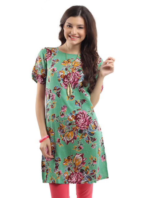 

W Women Green Printed Kurta