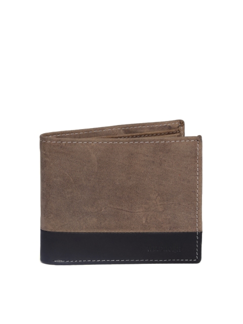 

WildHorn Men Brown Leather Wallet