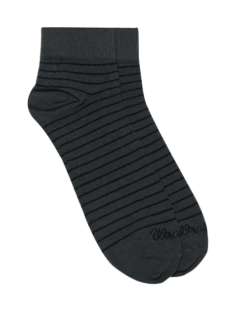 

Wrangler Men Charcoal Grey Striped Socks