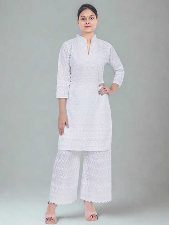 Mytrendzs Women White Embroidered Thread Work Mandarin Collar Kurta
