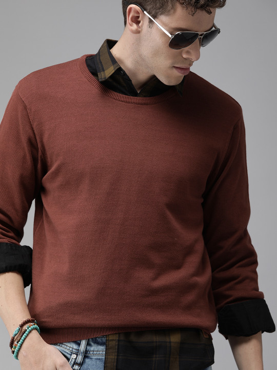 Roadster The Lifestyle Co Men Rust Brown Solid Pullover Sweater