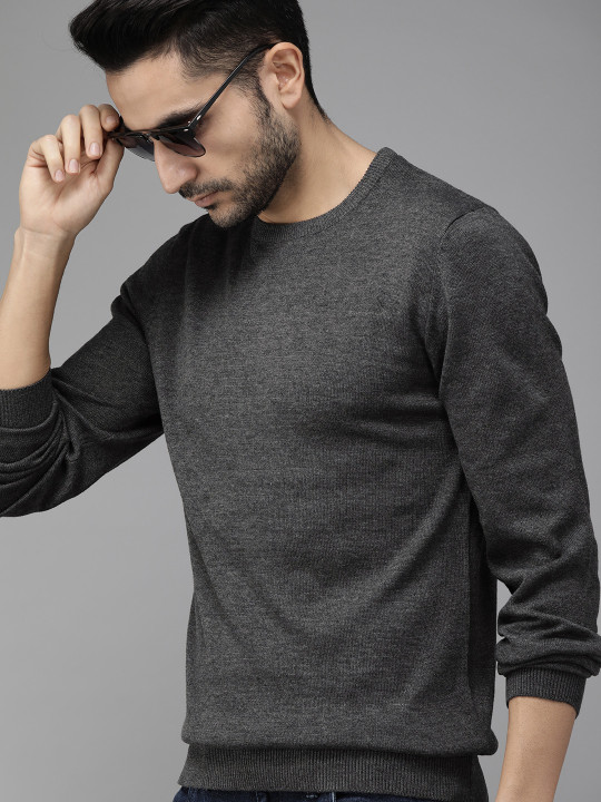 Roadster The Lifestyle Co Men Grey Solid Pullover Sweater