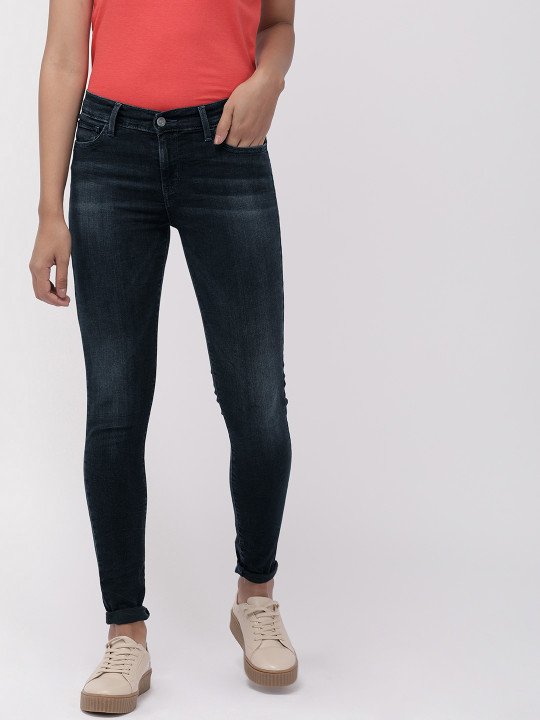 Levis Women Black 710 Super Skinny Fit Mid-Rise Clean Look Stretchable Jeans
