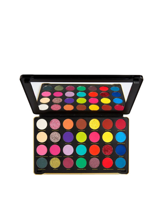 Makeup Revolution London X Patricia Bright Eyeshadow Palette - Rich In Colour 33.6 g