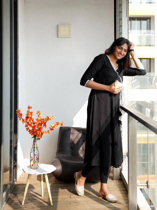 Vishudh Women Black Solid A-Line Kurta