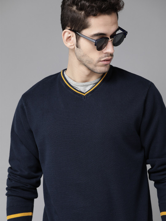 Roadster Men Navy Blue Solid V-Neck Pullover
