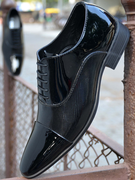 aadi Men Black Solid Formal Oxfords