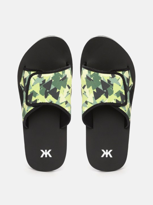 Kook N Keech Men Green Printed Sliders