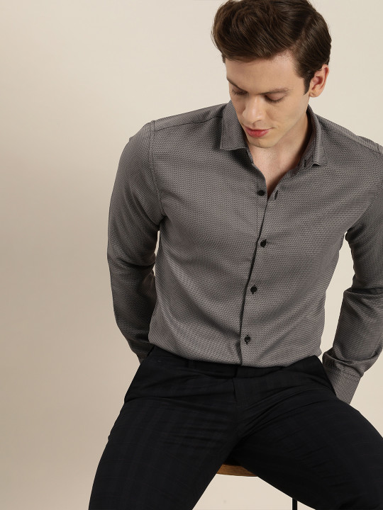 INVICTUS Men Easy Care Grey & Black Self Design Formal Shirt