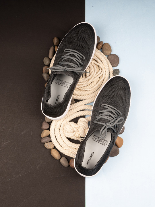 HIGHLANDER Men Slip-On Knitted Comfort Sneakers