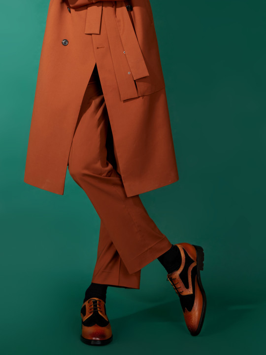 Saint G Men Tan Brown & Black Textured Leather Formal Brogues